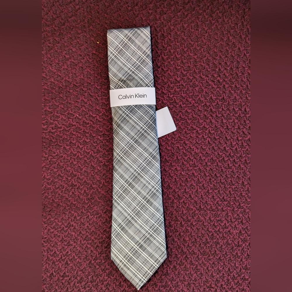 CALVIN KLEIN Slim Plaid Tie NWT - Picture 2 of 5